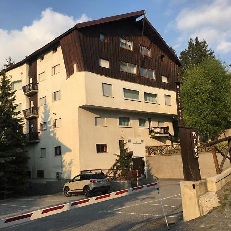 Vila Il Capriolo Oulx Exteriér fotografie